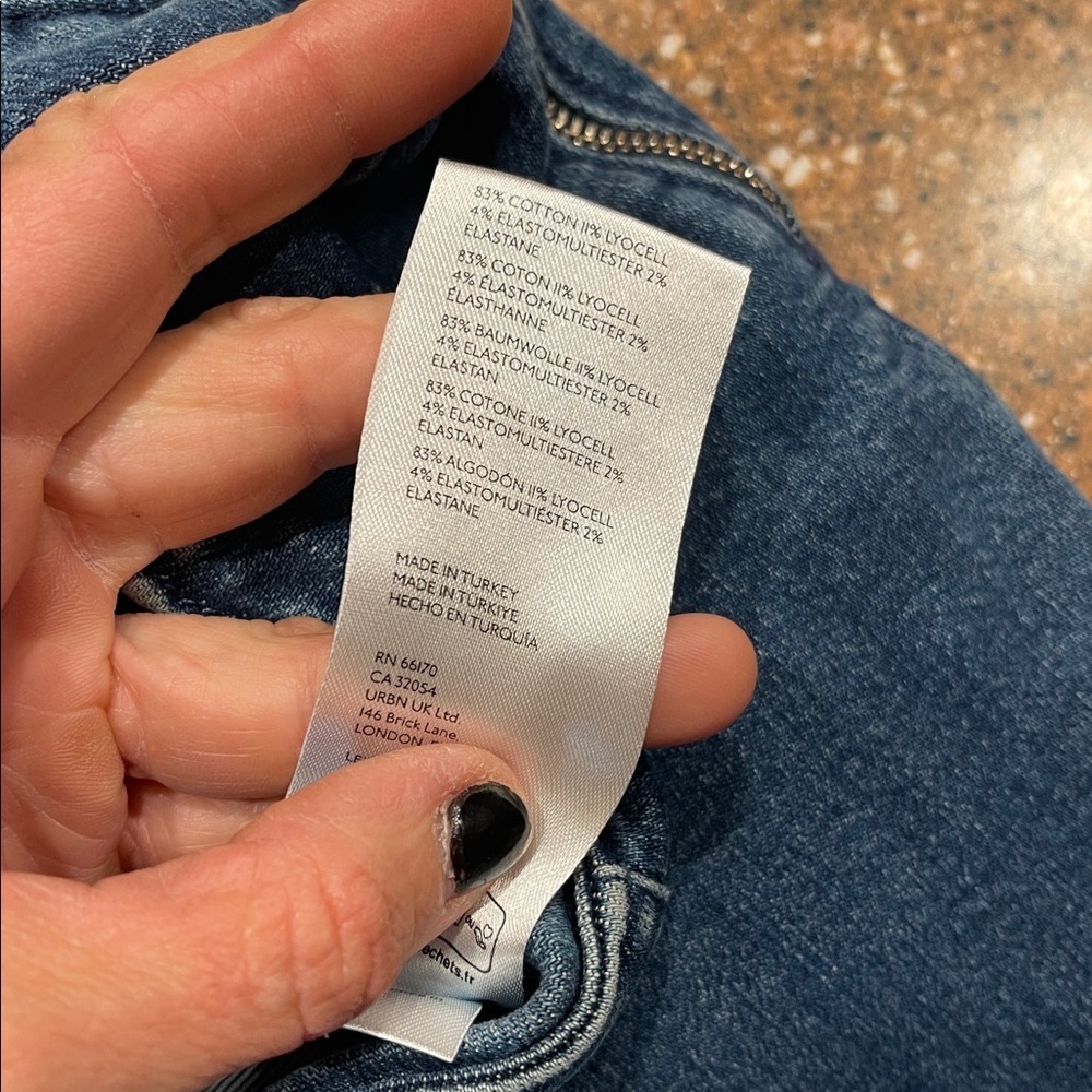 Pilcro pull on style side zip wide leg Blue jeans size 30 - Picture 7 of 7